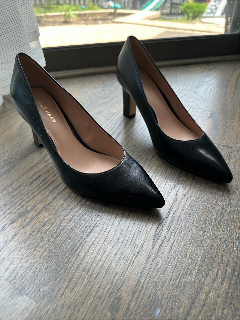 Cole Haan Black Leather Pointed-Toe Mid Heel Pumps